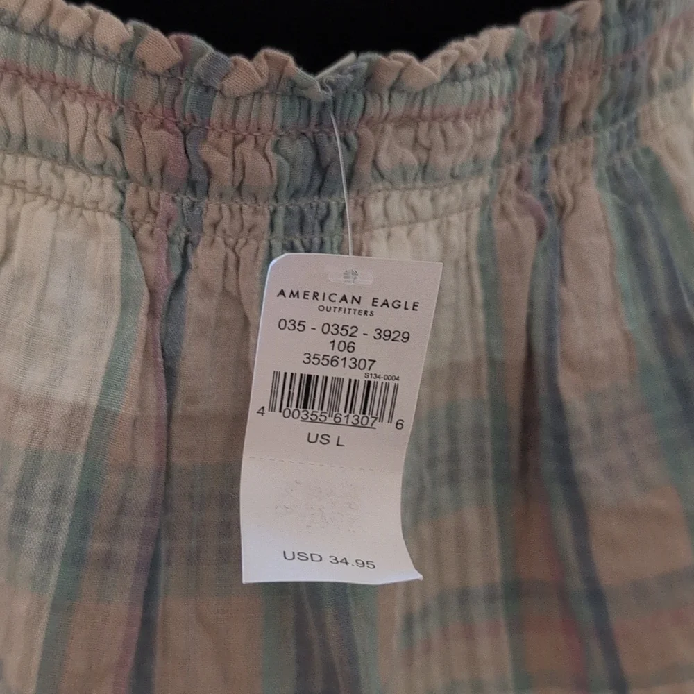 NWT! American Eagle Outfitters Textured Top in Blue and Beige Plaid - Picture 3 of 7